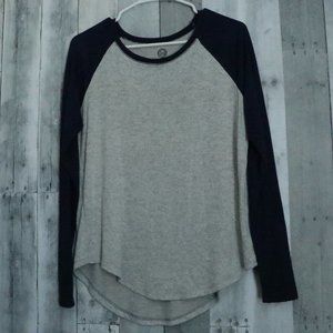 NWOT** SO | Juniors Soft Relaxed Long Sleeve Tee